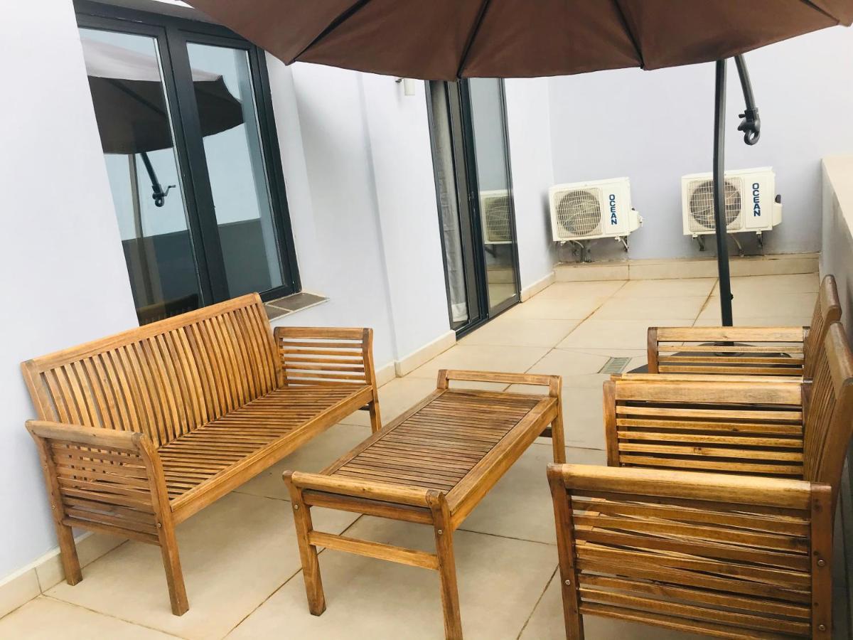 Boun'S Hotel Yaounde Bagian luar foto