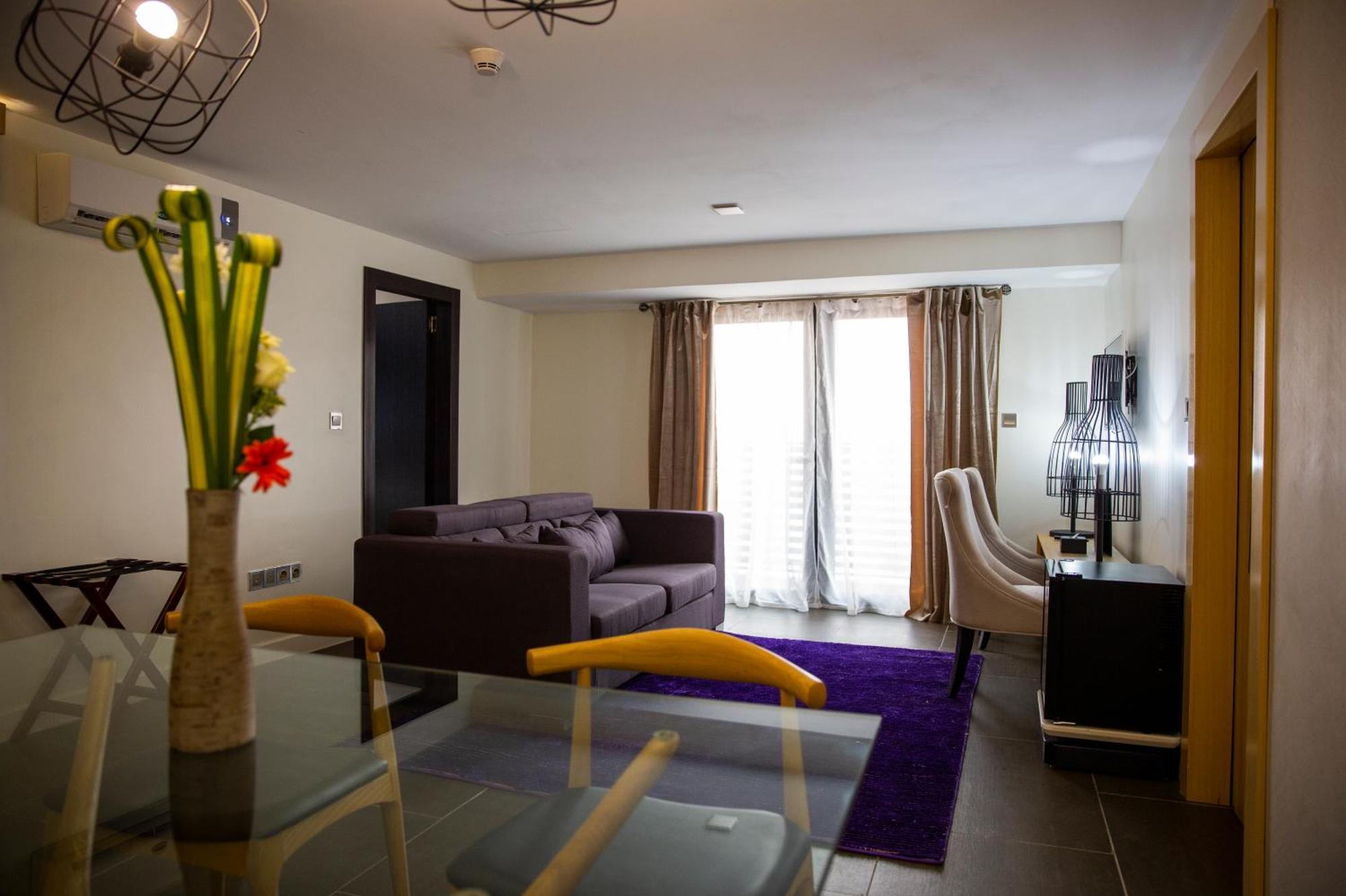 Boun'S Hotel Yaounde Bagian luar foto