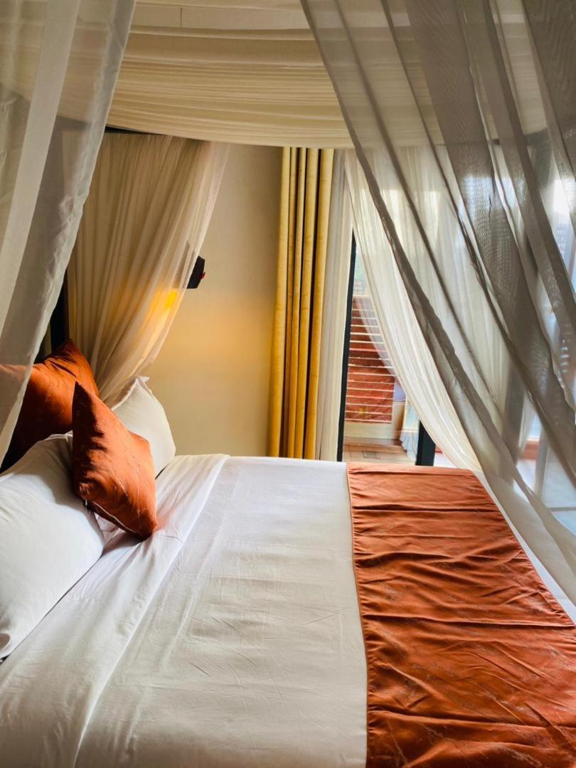 Boun'S Hotel Yaounde Bagian luar foto