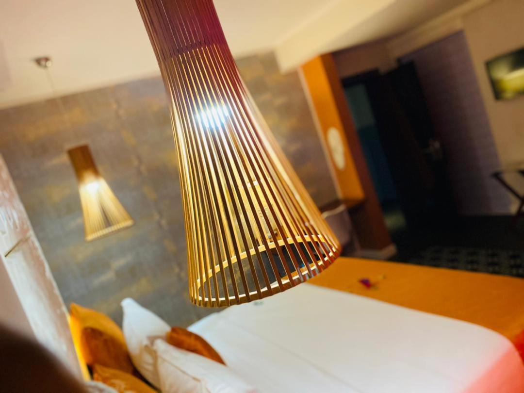 Boun'S Hotel Yaounde Bagian luar foto