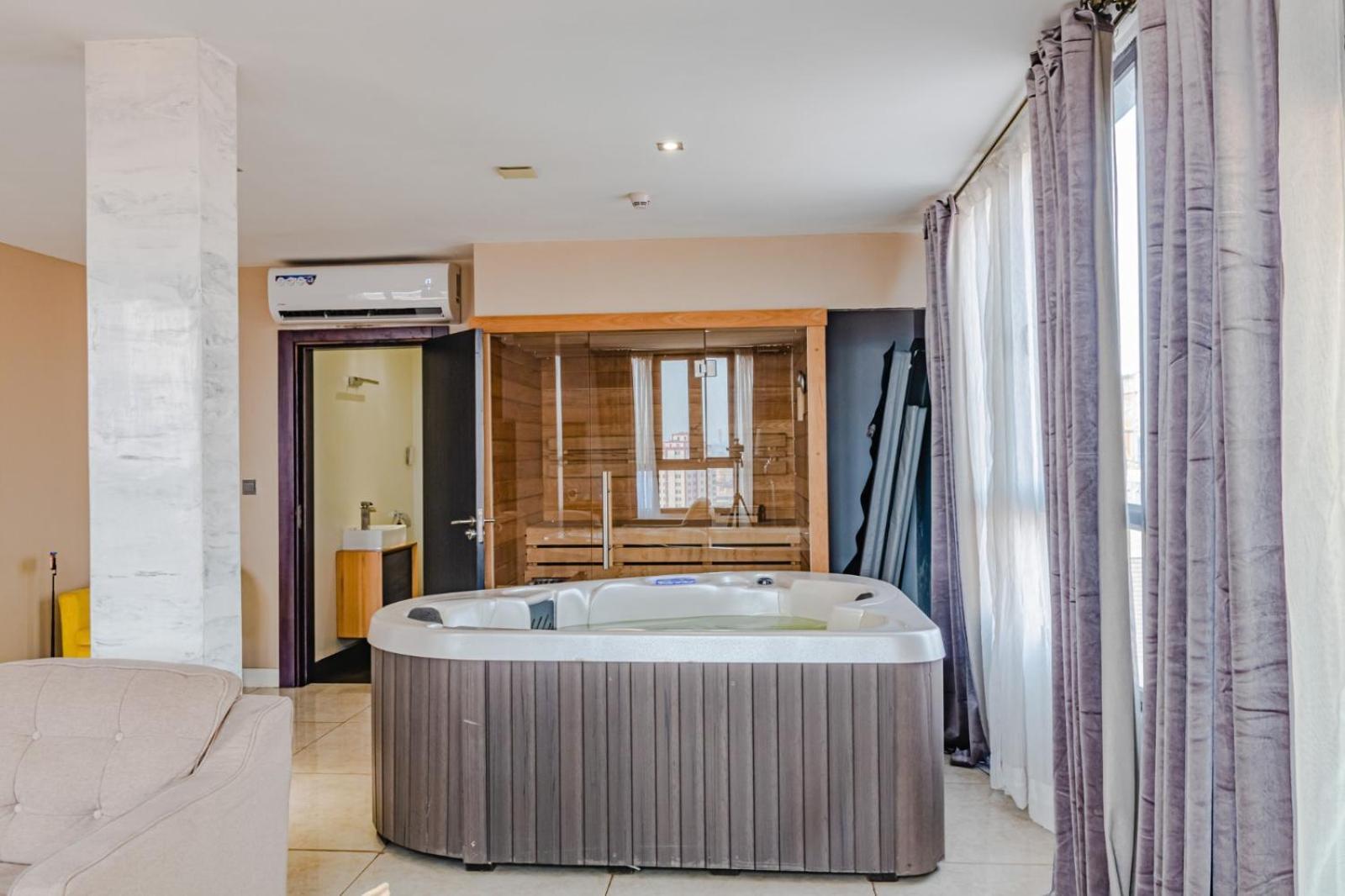 Boun'S Hotel Yaounde Bagian luar foto